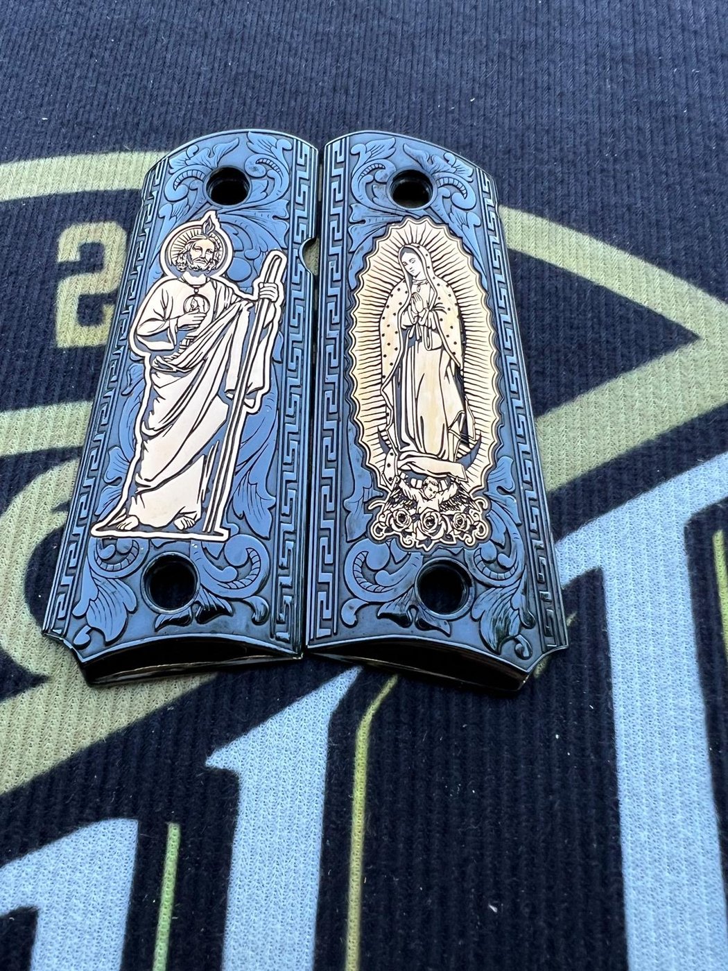 Custom engraved grip example 20